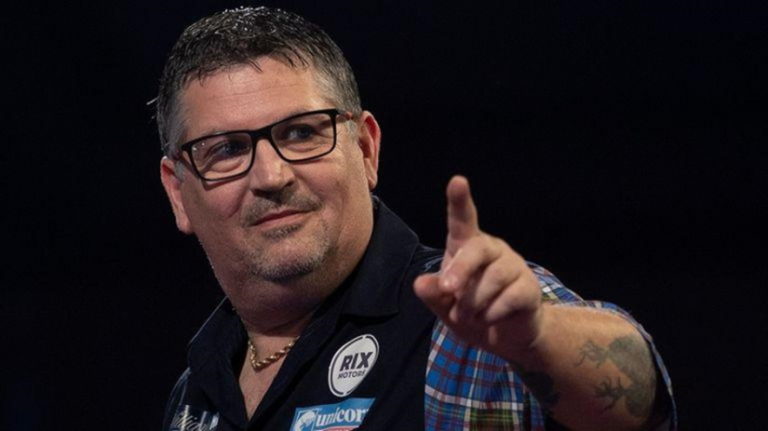 who-is-the-richest-darts-player-in-the-world-betting-darts